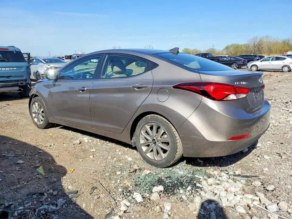 2016 HYUNDAI ELANTRA SE  