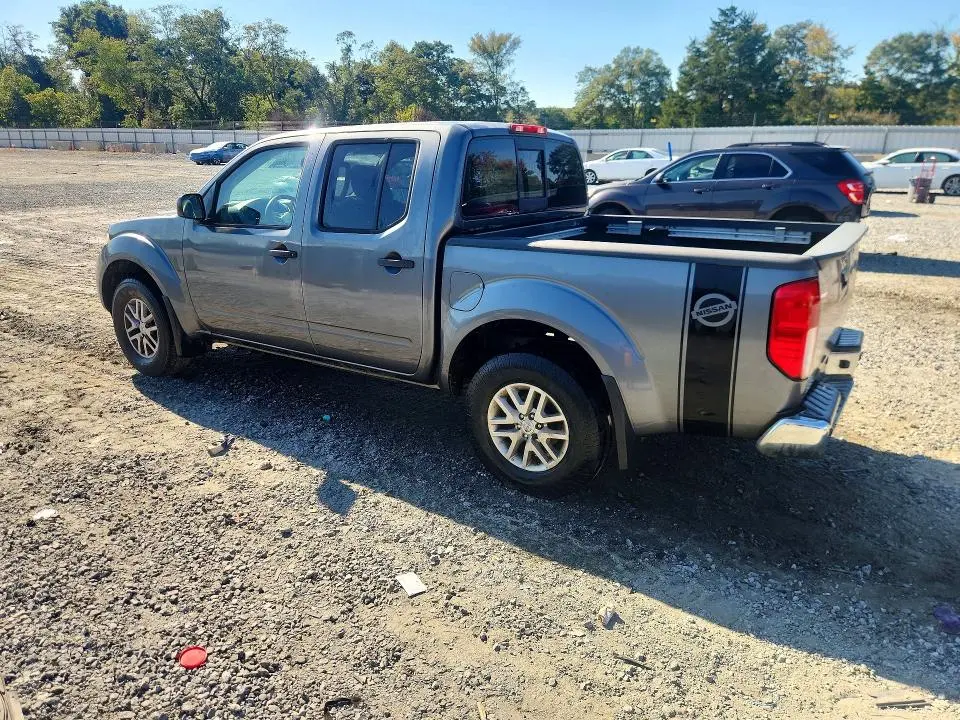 2017 NISSAN FRONTIER SV  