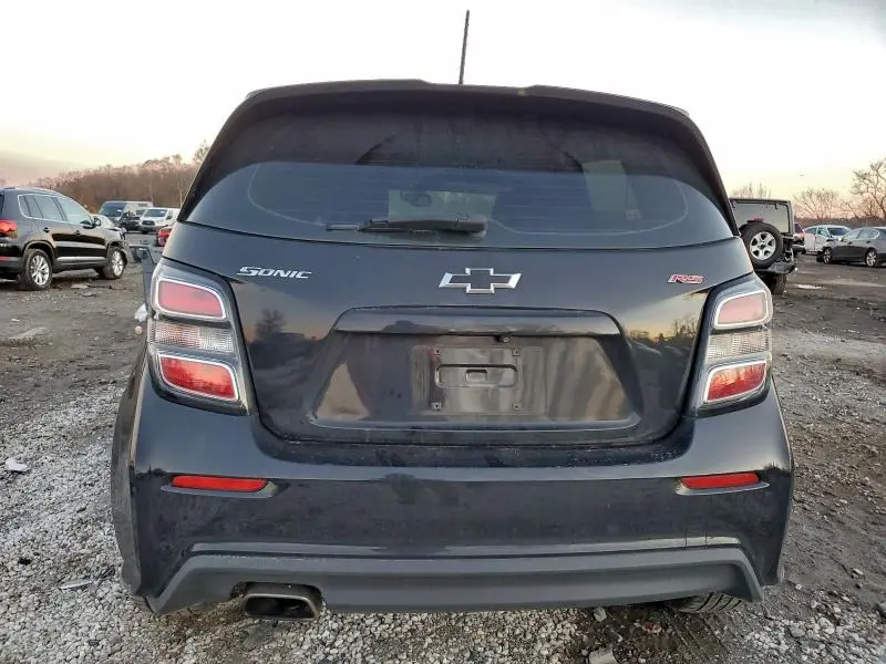 2019 CHEVROLET SONIC LT  