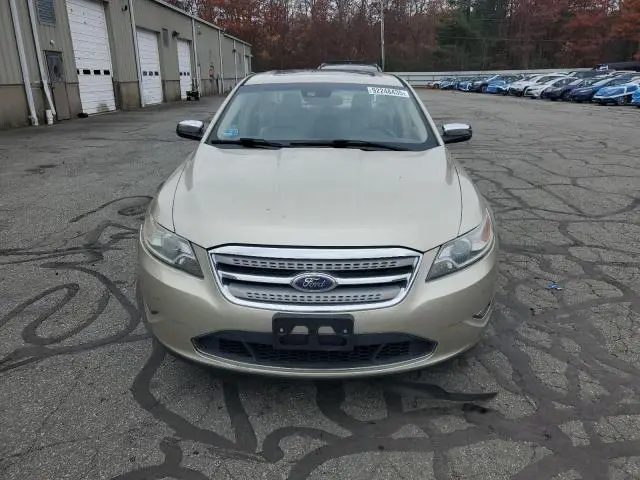 2011 FORD TAURUS LIMITED  
