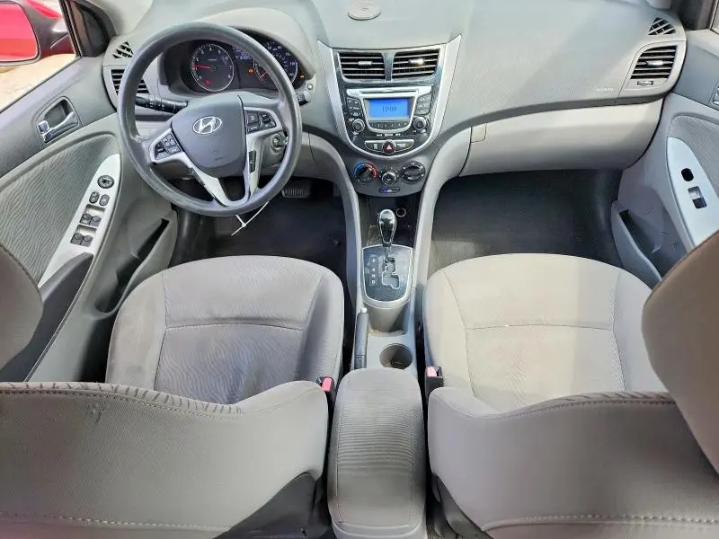 2012 HYUNDAI ACCENT GLS  