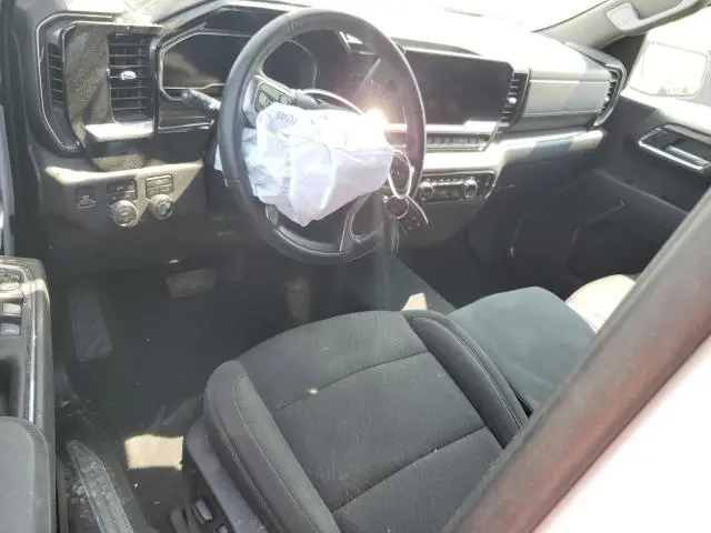 2024 CHEVROLET SILVERADO K1500 LT  
