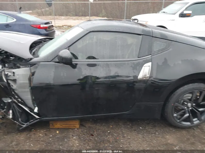 2018 NISSAN 370Z TOURING