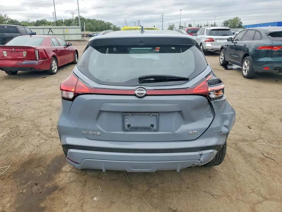 2023 NISSAN KICKS SR  