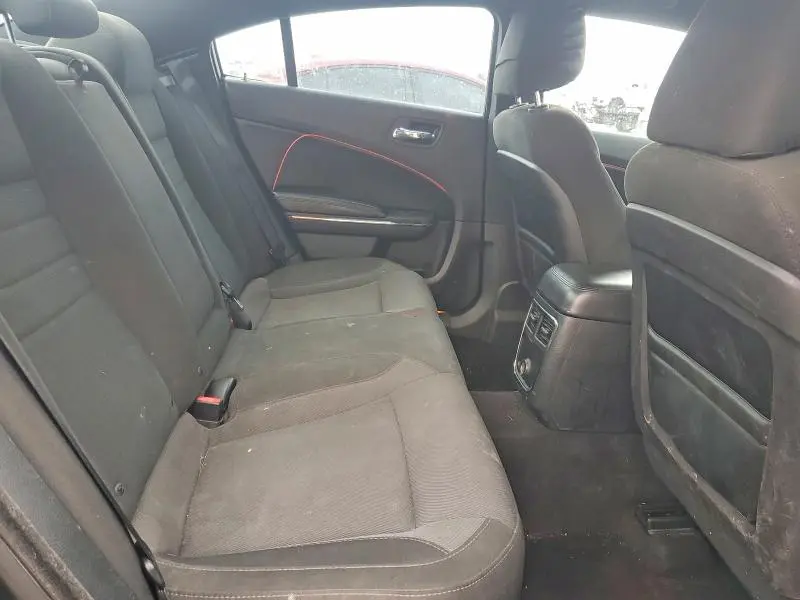 2014 DODGE CHARGER SE  