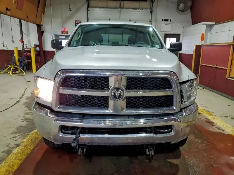 2017 RAM 2500 SLT  