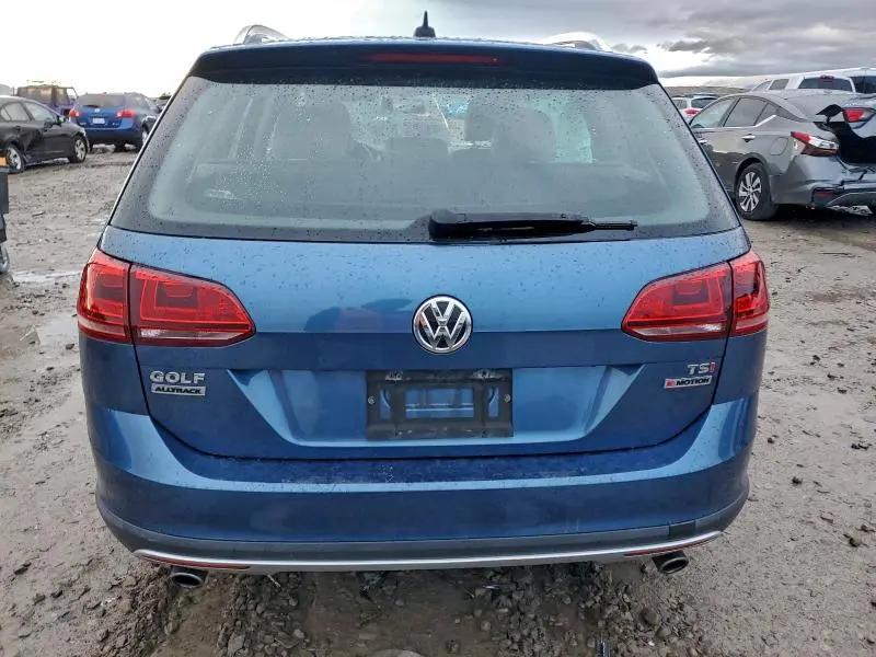 2017 VOLKSWAGEN GOLF ALLTRACK S  