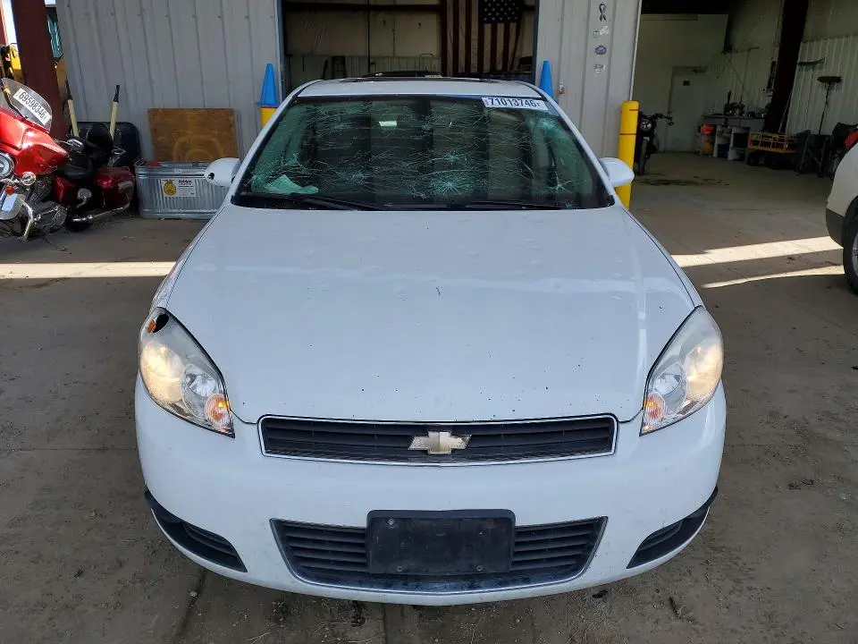 2011 CHEVROLET IMPALA LT  