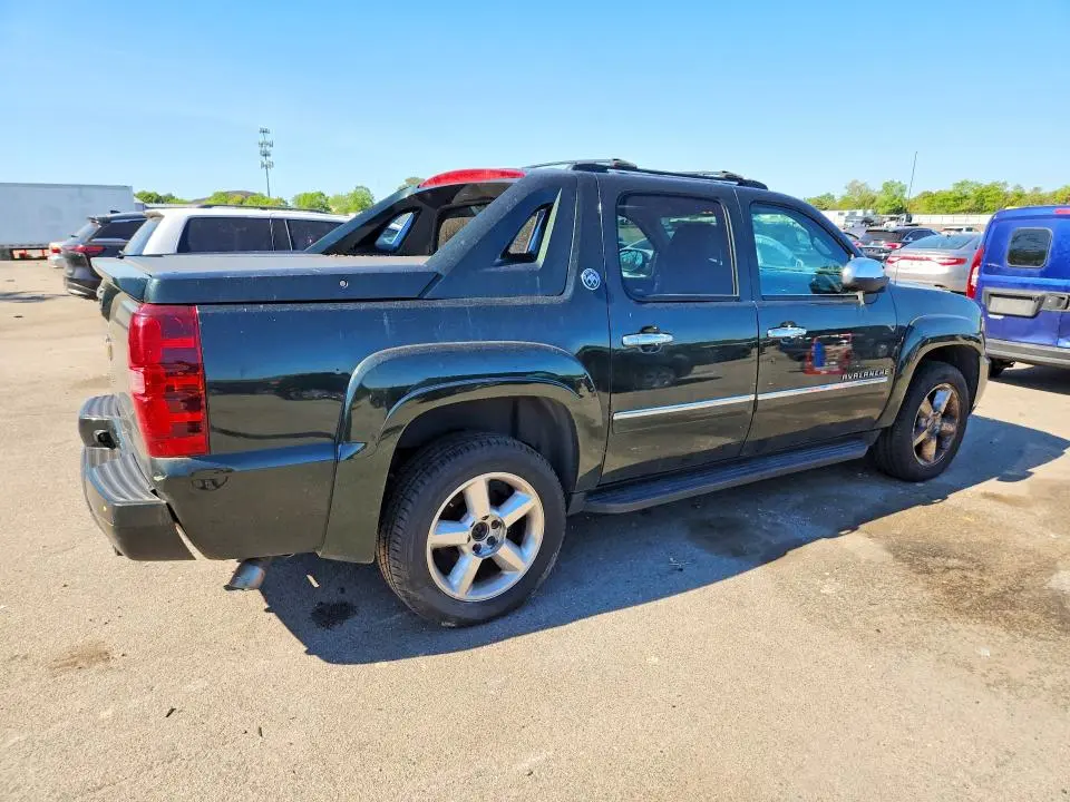 2013 CHEVROLET AVALANCHE LTZ  