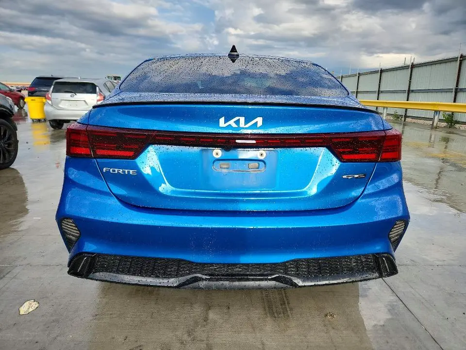 2022 KIA FORTE GT LINE  