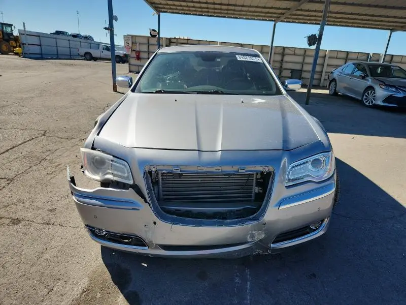 2011 CHRYSLER 300C   