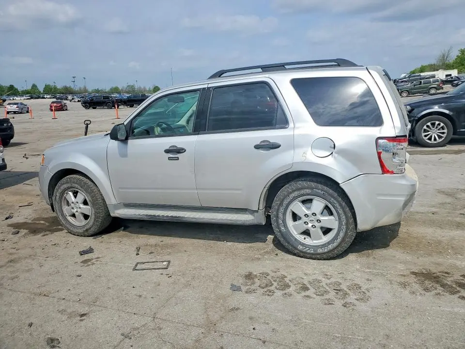 2011 FORD ESCAPE XLT  