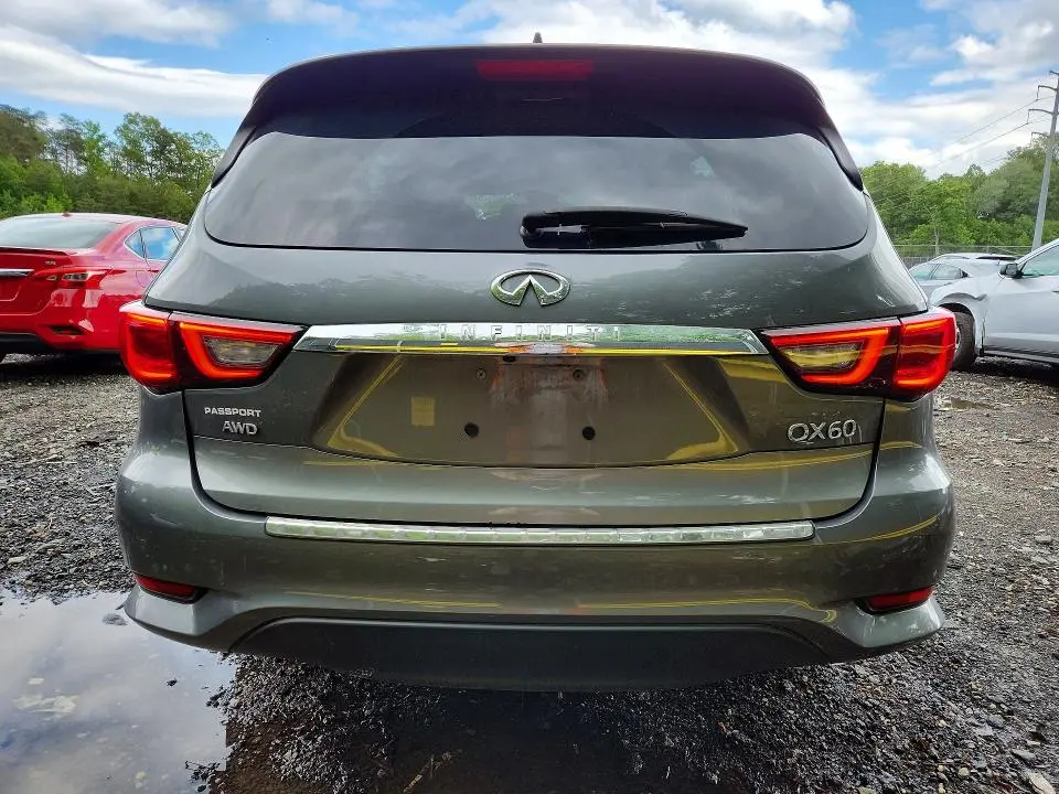 2019 INFINITI QX60 LUXE  