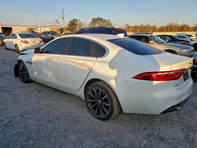 2016 JAGUAR XF PRESTIGE  