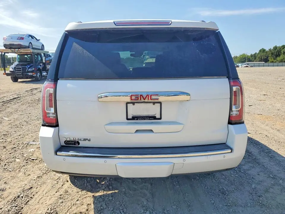 2018 GMC YUKON DENALI  