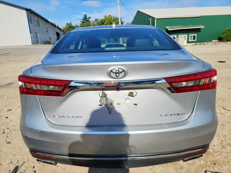 2016 TOYOTA AVALON LIMITED  