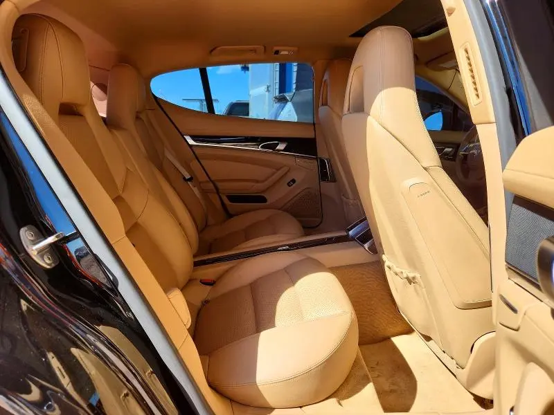 2012 PORSCHE PANAMERA 2  