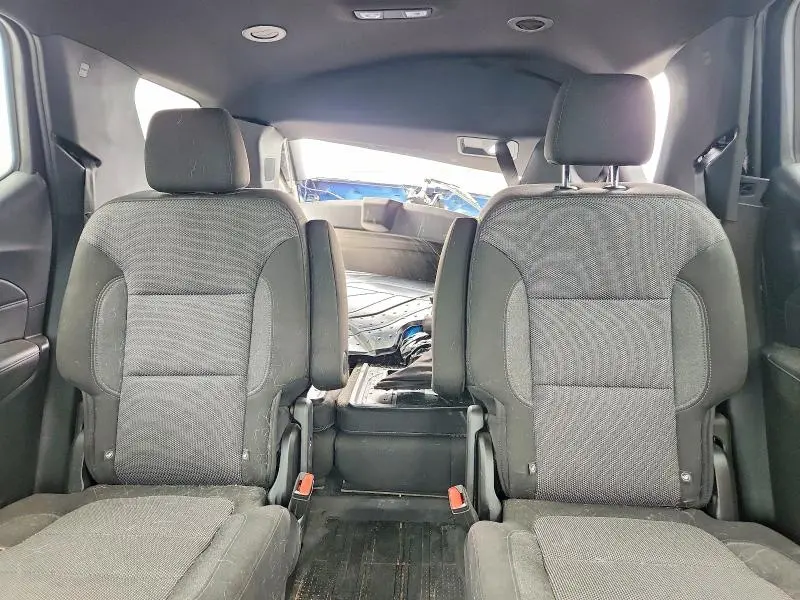 2023 CHEVROLET TRAVERSE LT  