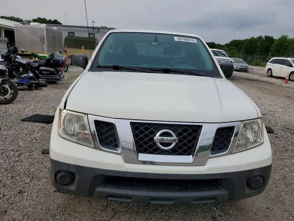 2017 NISSAN FRONTIER S  