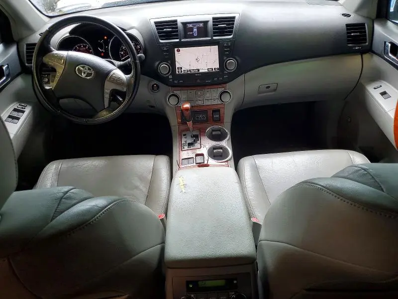 2010 TOYOTA HIGHLANDER LIMITED  