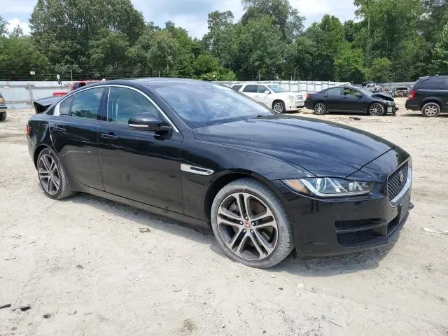2017 JAGUAR XE PREMIUM  