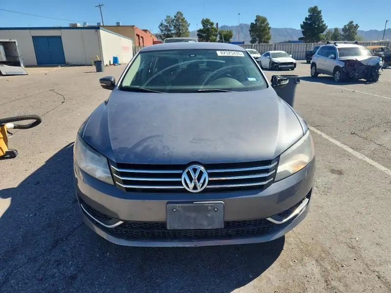 2012 VOLKSWAGEN PASSAT SE  