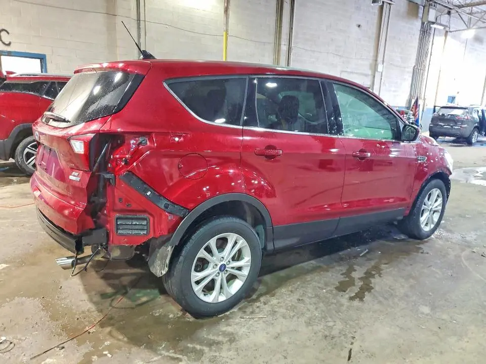 2019 FORD ESCAPE SE  