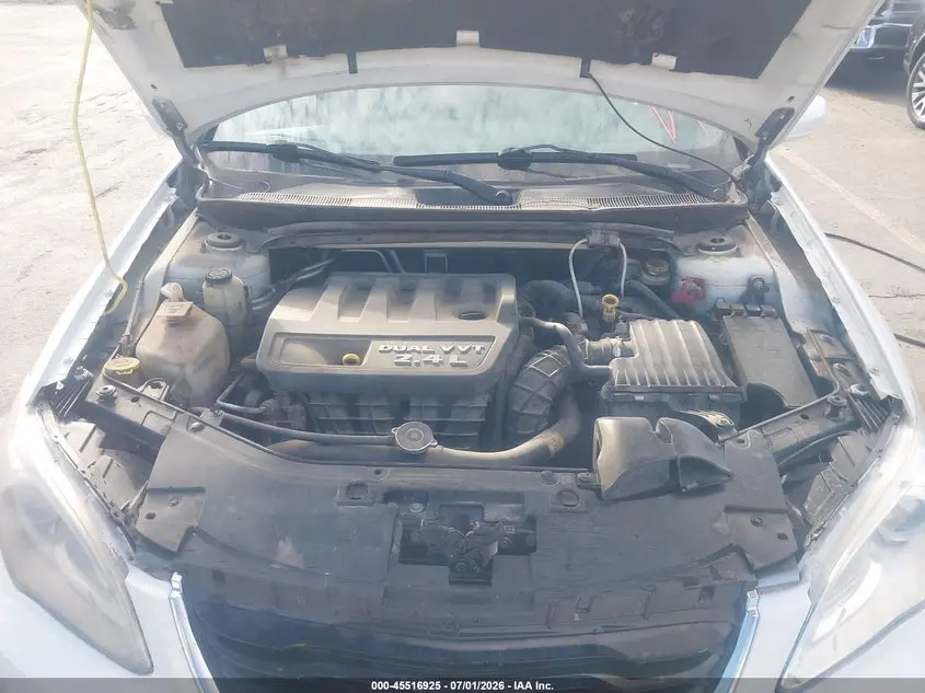 2014 CHRYSLER 200 LX