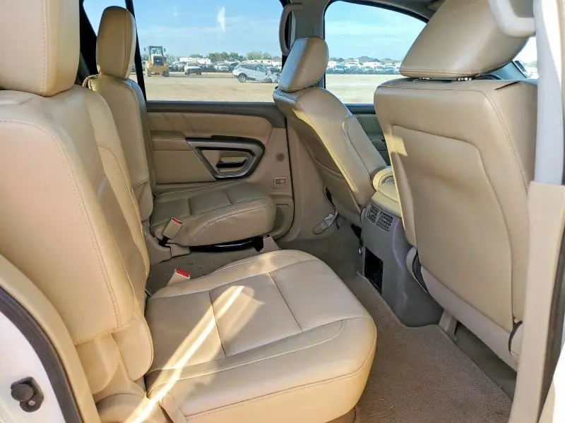 2015 NISSAN ARMADA SL  