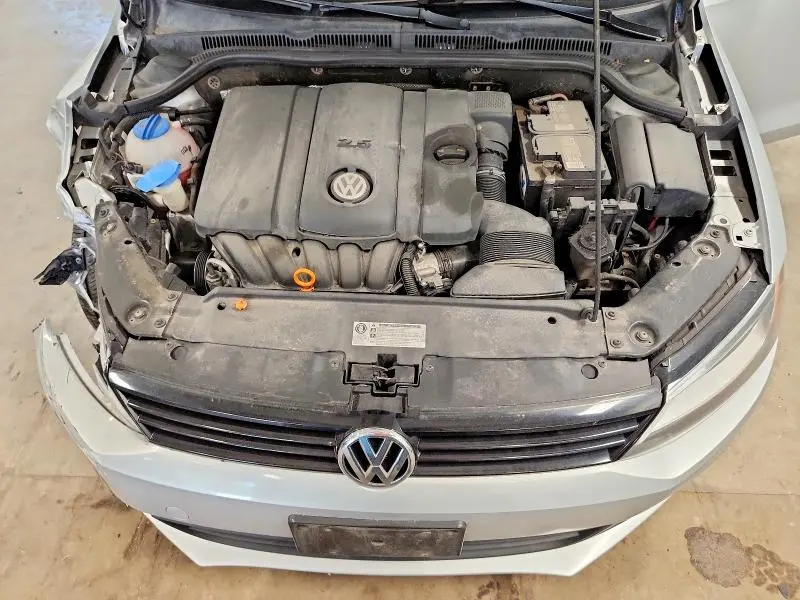 2012 VOLKSWAGEN JETTA SE  