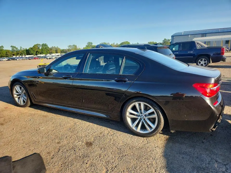 2016 BMW 750 XI  
