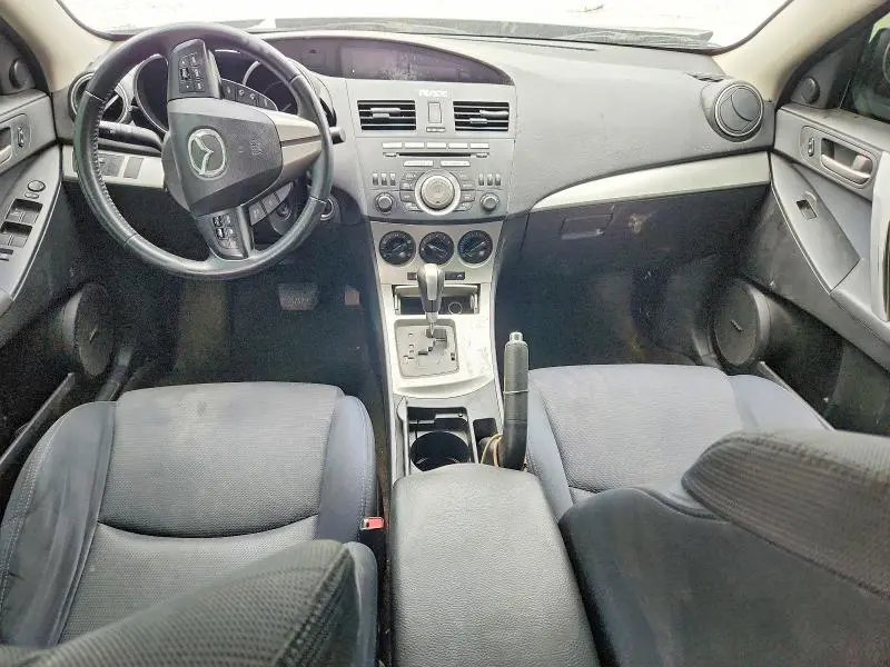 2010 MAZDA 3 S  