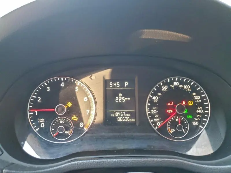 2014 VOLKSWAGEN PASSAT S  