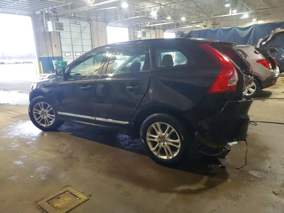 2015 VOLVO XC60 T5  