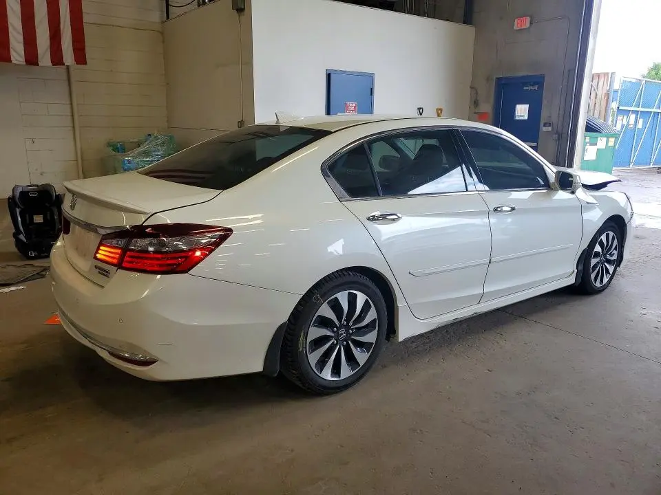 2017 HONDA ACCORD TOURING HYBRID  
