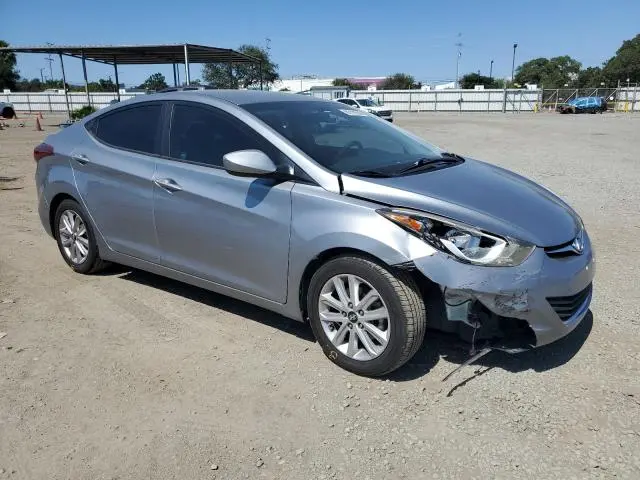 2015 HYUNDAI ELANTRA SE  