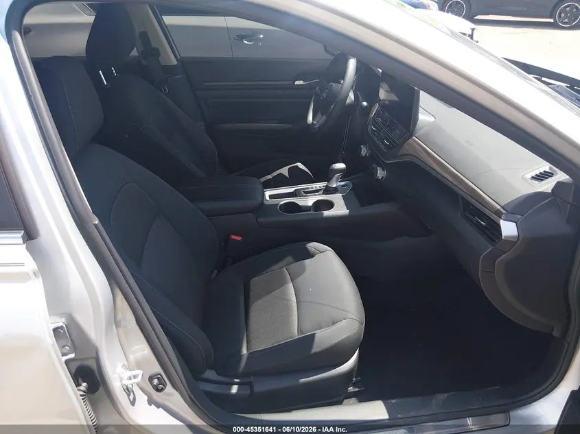 2025 NISSAN ALTIMA SV FWD