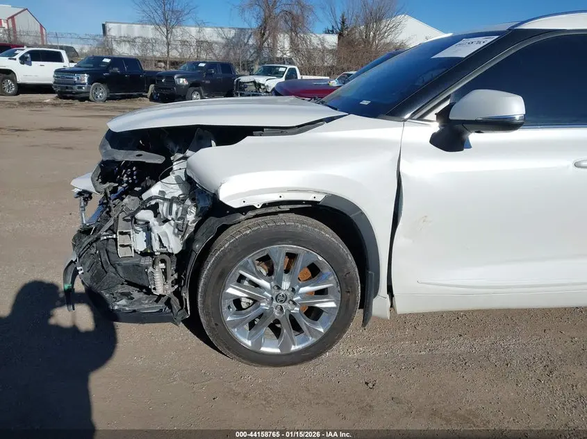 2020 TOYOTA HIGHLANDER LIMITED