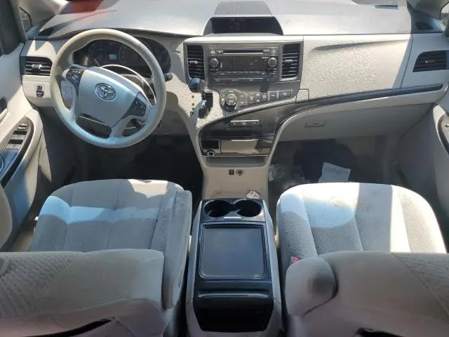2014 TOYOTA SIENNA LE  