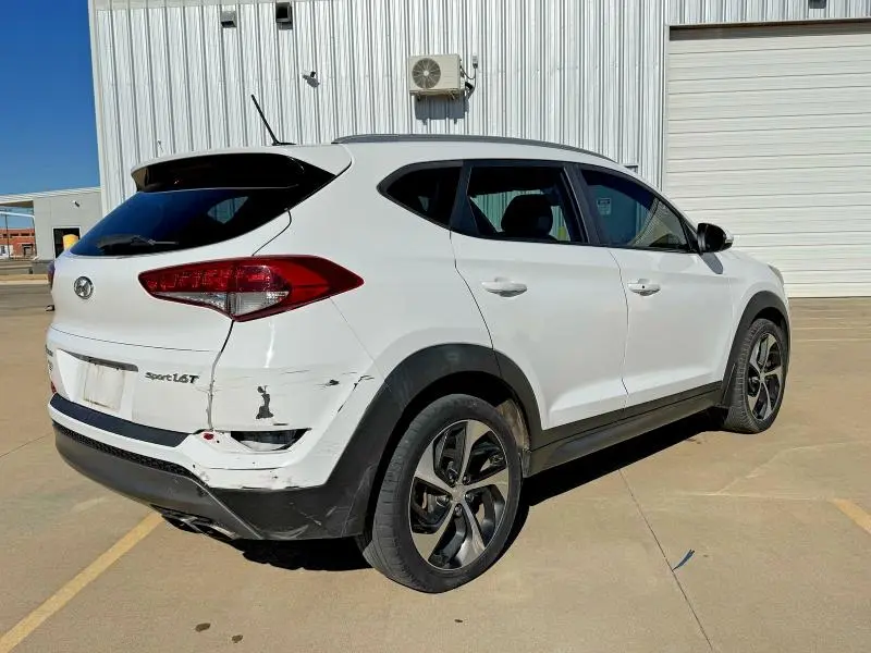 2016 HYUNDAI TUCSON SPORT  