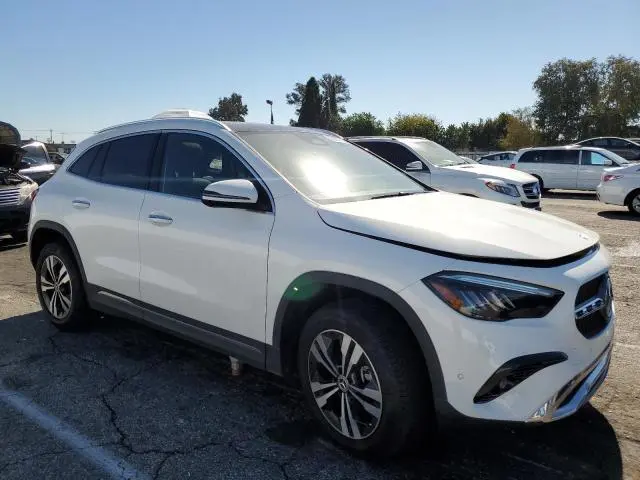 2025 MERCEDES-BENZ GLA 250  