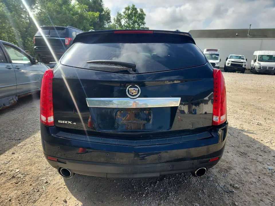 2010 CADILLAC SRX LUXURY COLLECTION  