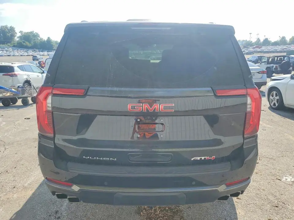 2025 GMC YUKON XL AT4  
