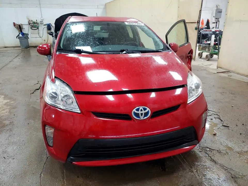 2013 TOYOTA PRIUS TWO  