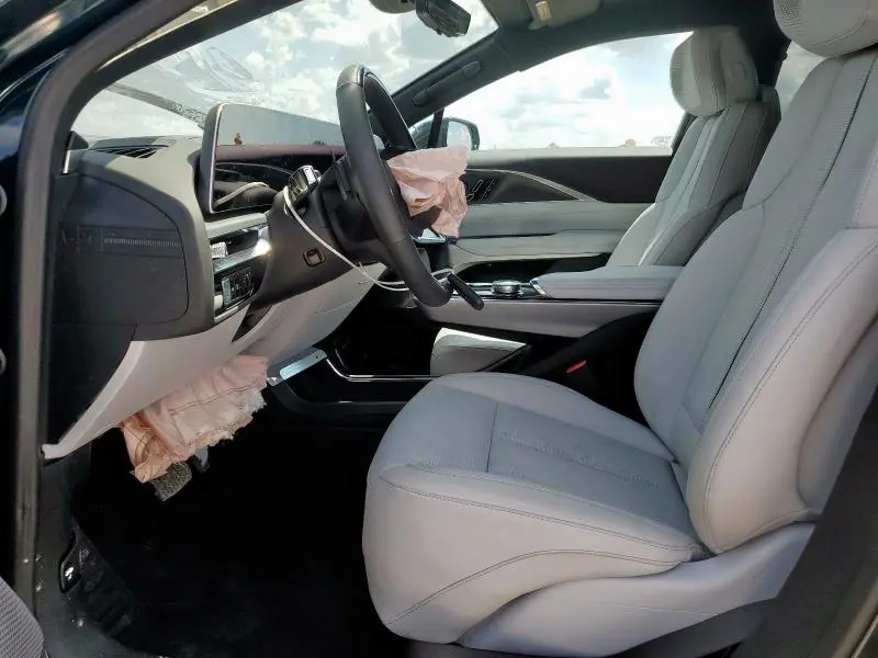 2025 CADILLAC LYRIQ LUXURY  