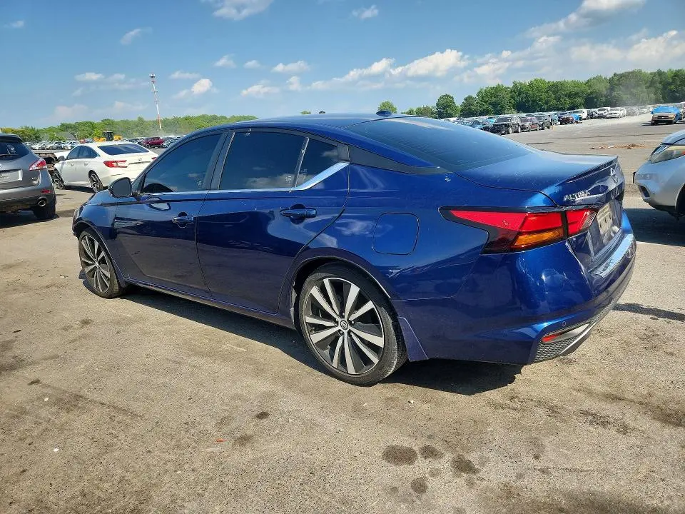 2021 NISSAN ALTIMA SR  