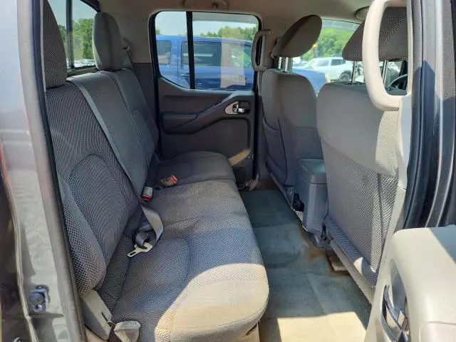2016 NISSAN FRONTIER S  