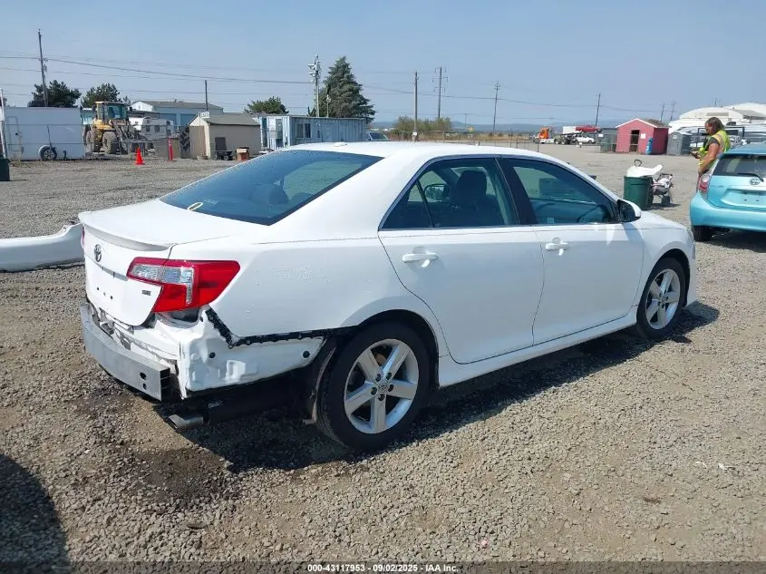2012 TOYOTA CAMRY SE