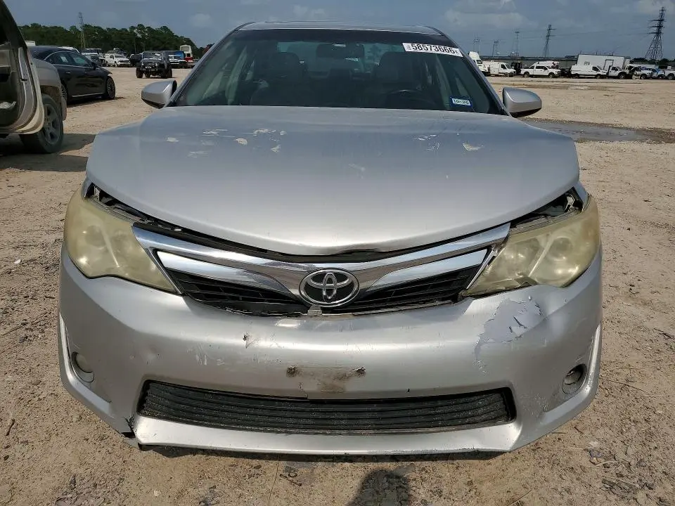2012 TOYOTA CAMRY XLE  