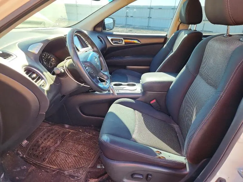 2017 NISSAN PATHFINDER SV  
